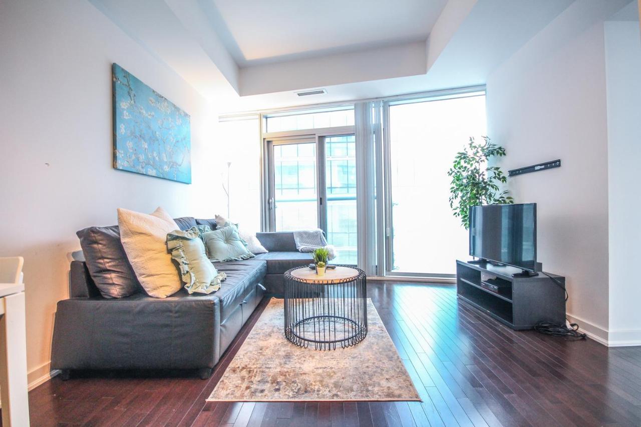 Sarkar Suites - Entertainment District Τορόντο Εξωτερικό φωτογραφία